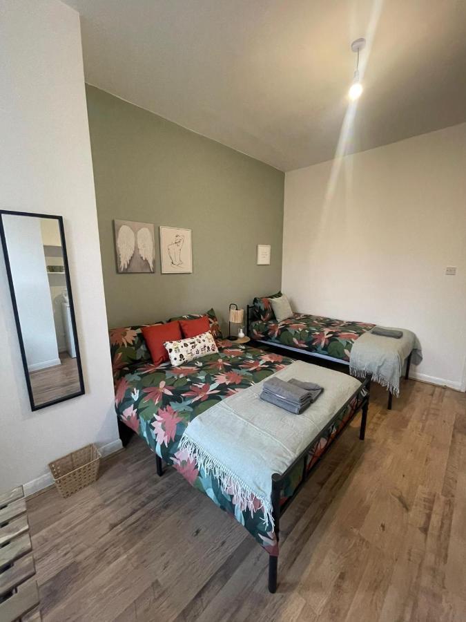 Contemporary Private Rooms Near Central Londra Dış mekan fotoğraf