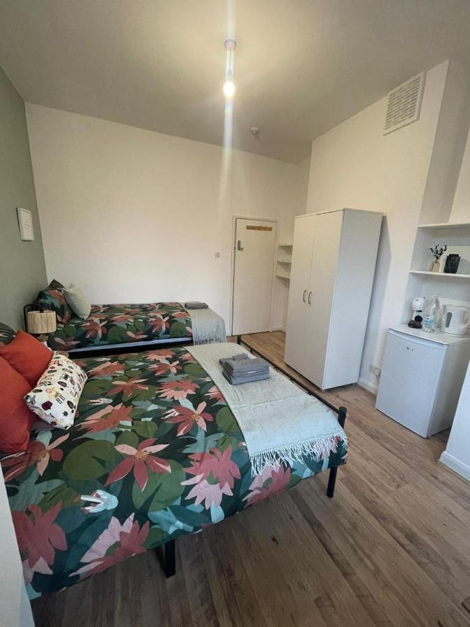 Contemporary Private Rooms Near Central Londra Dış mekan fotoğraf