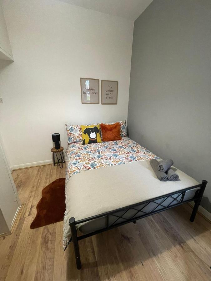 Contemporary Private Rooms Near Central Londra Dış mekan fotoğraf
