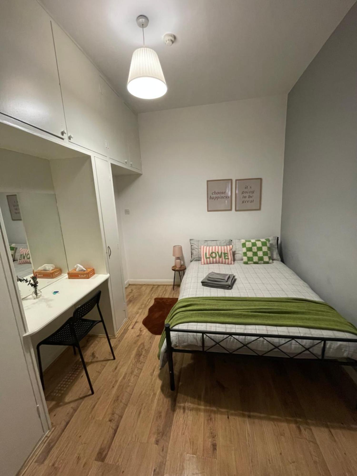 Contemporary Private Rooms Near Central Londra Dış mekan fotoğraf